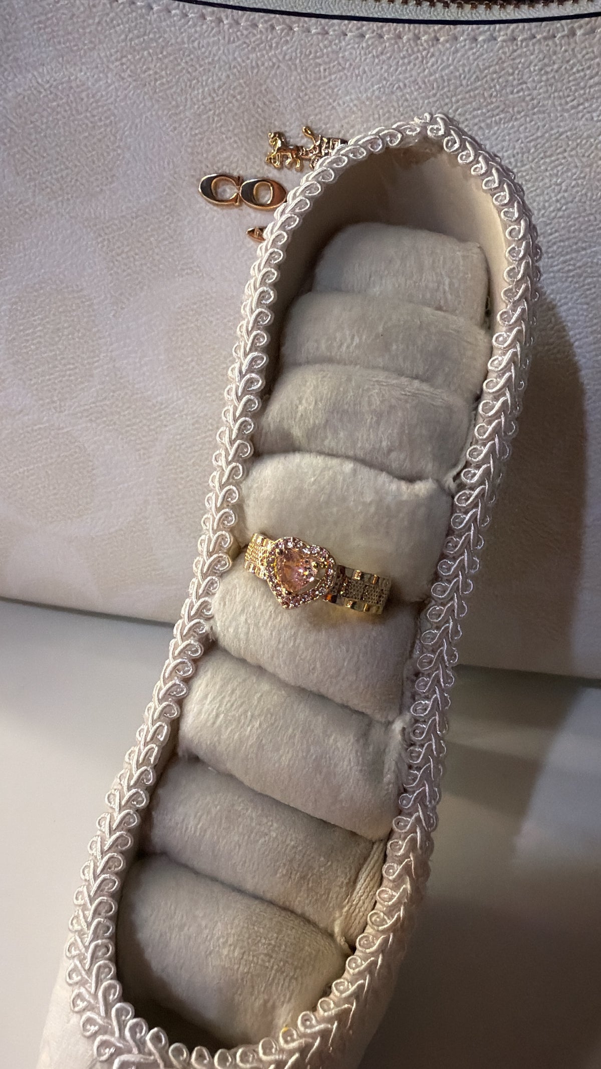 Pink heart chain ring