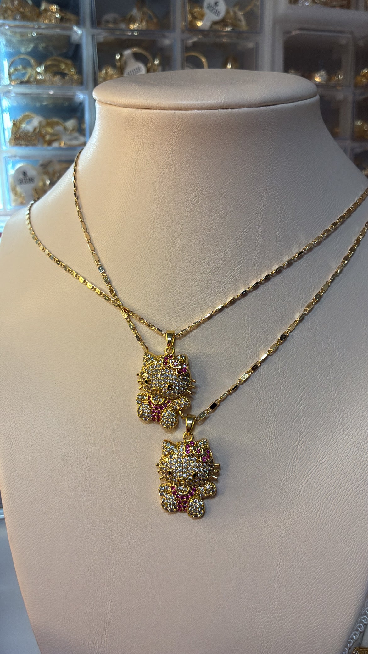 Pretty pink sparky chain