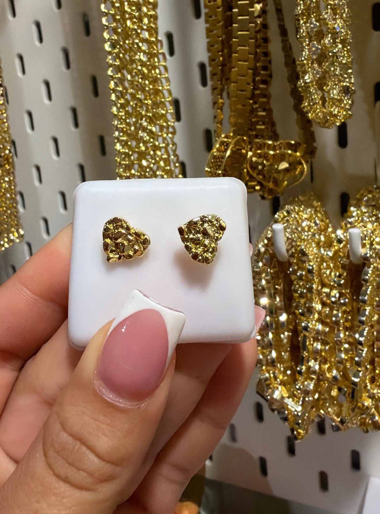 Heart nugget earrings (10’mm)