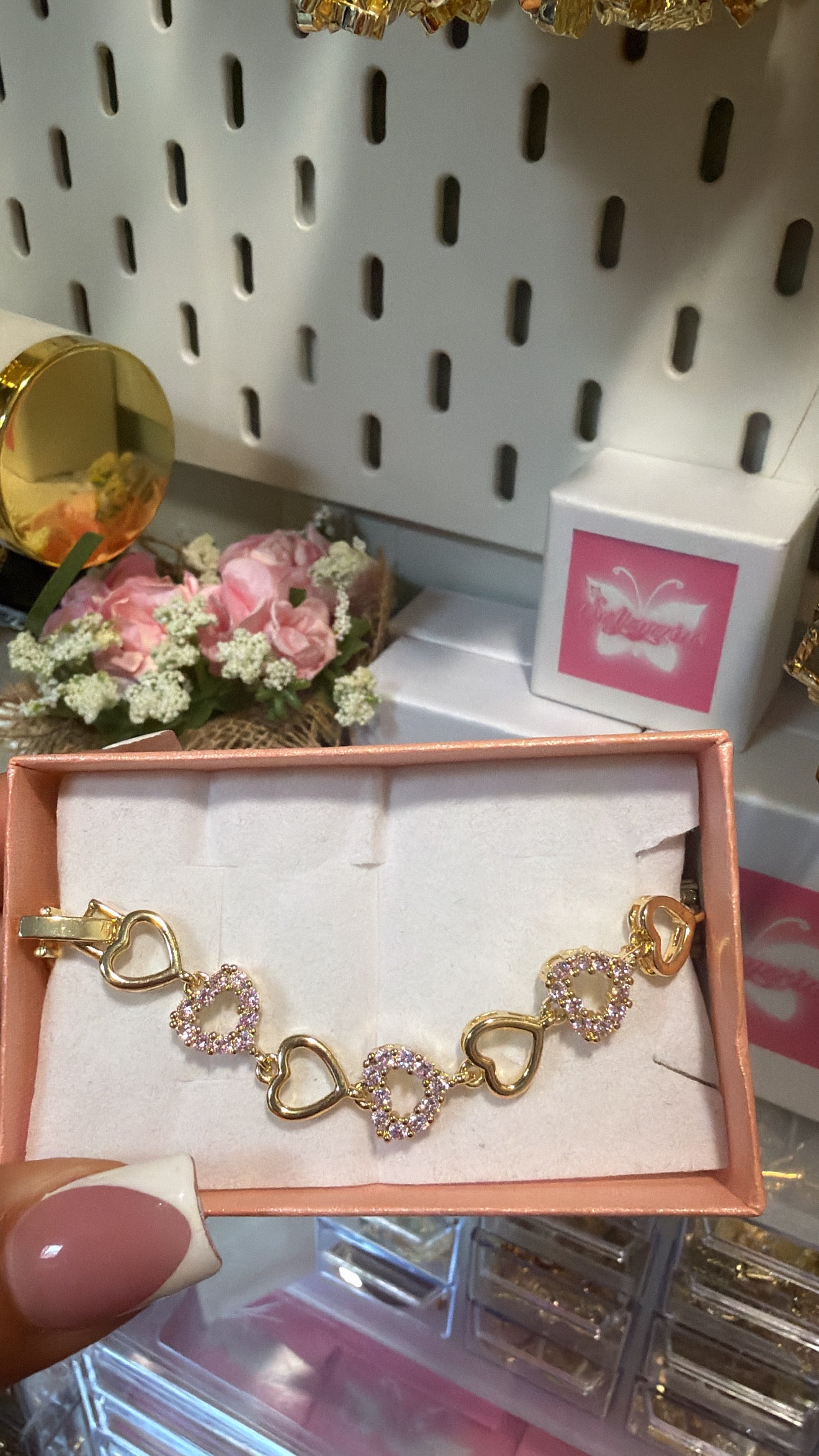 Pink corazonsitos bracelet