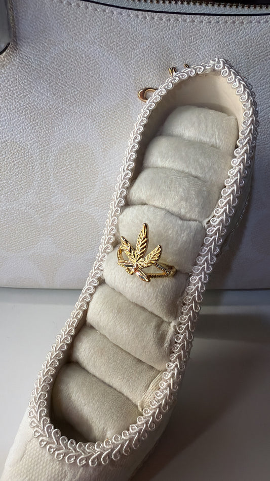Mary Jane ring