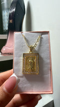 Virgen ofrenda chain
