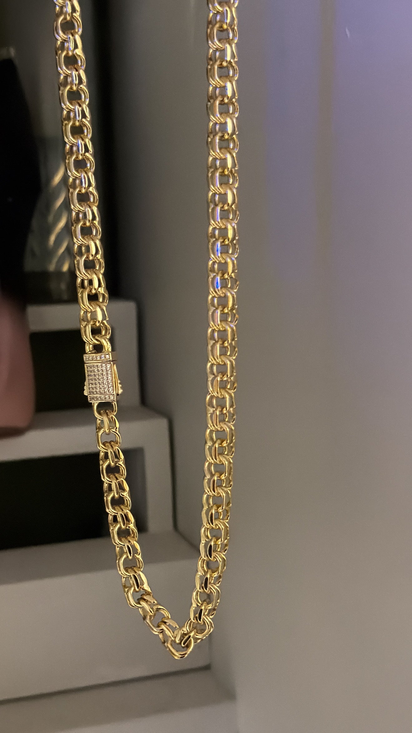 Chino link diamond clasp