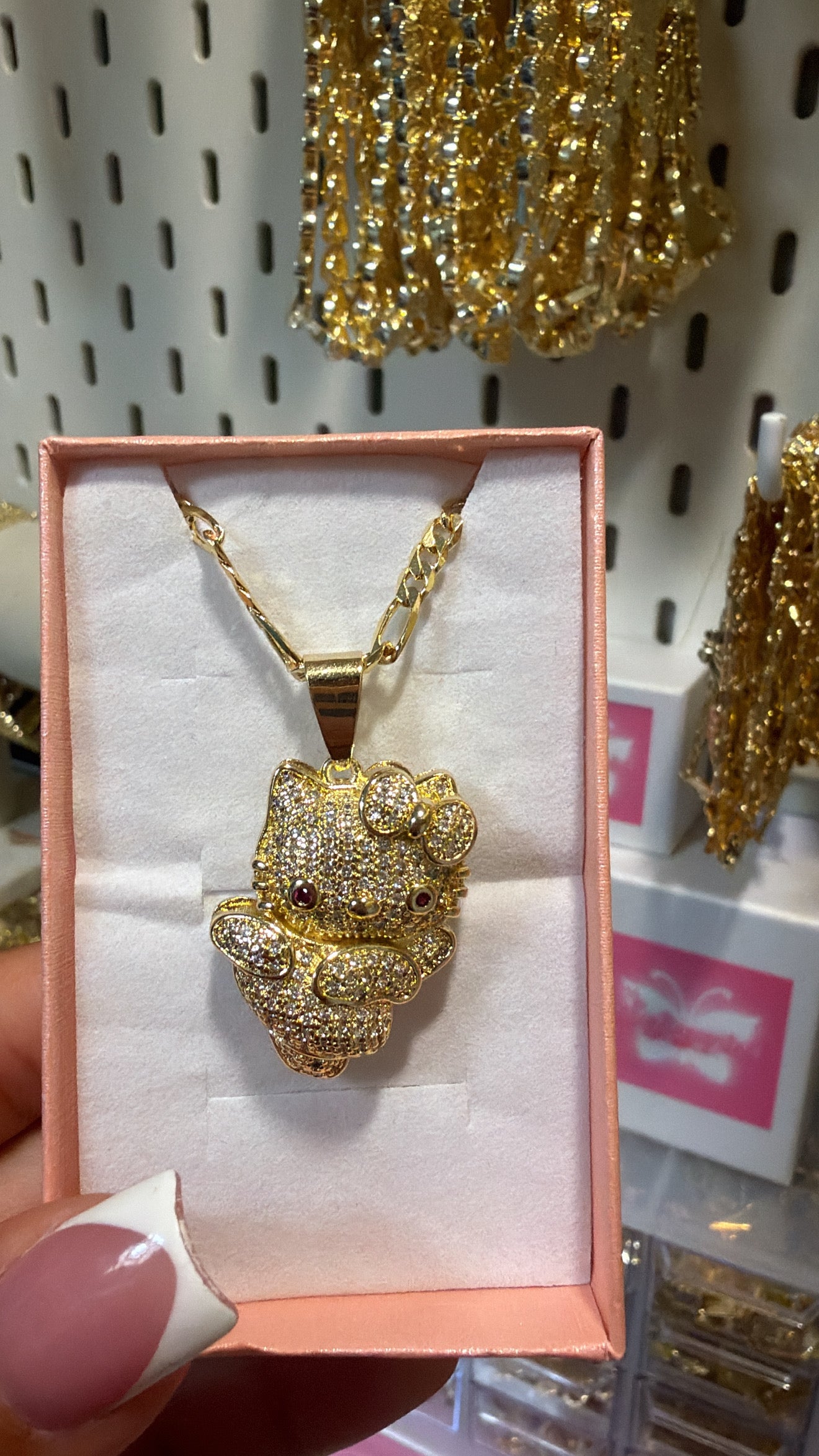 Angelic sparkly necklace