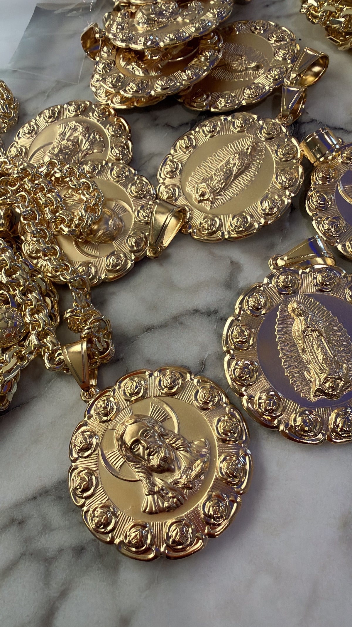 Corazon double sided pendant only